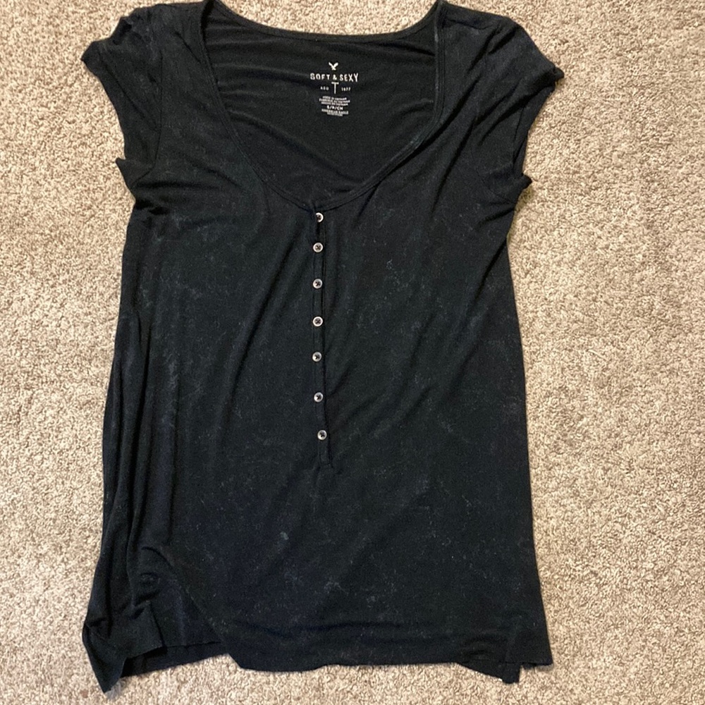 AE distressed tee